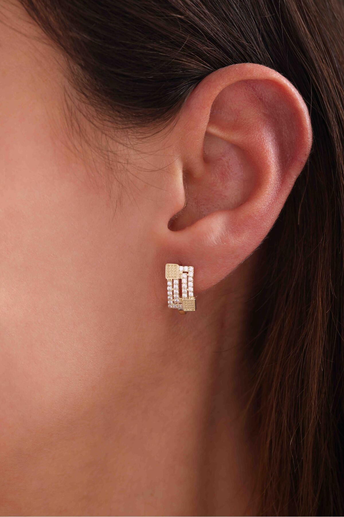 14 Ayar Altın İşlemeli Taşlı Dikdörtgen 4 Parçalı Küpe