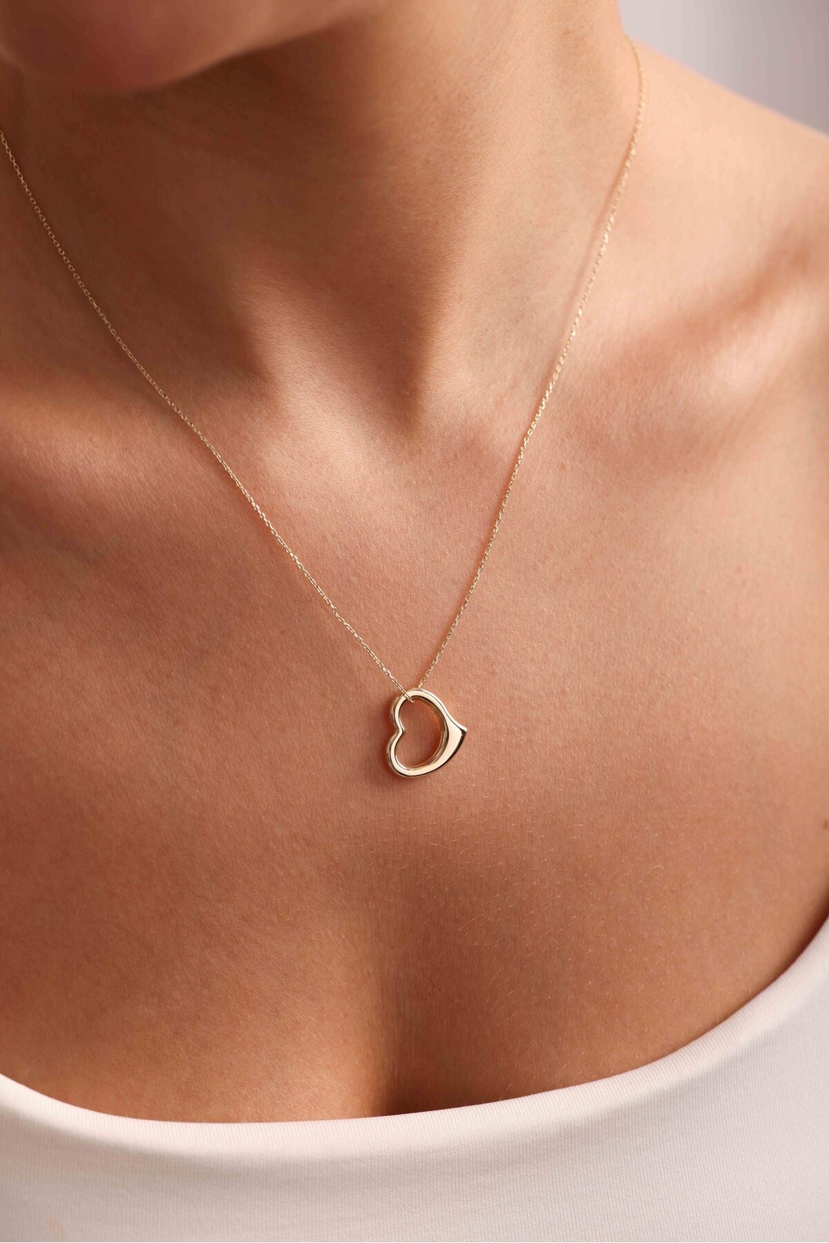 14 Ayar Altın Bombeli Büyük Kalp Kolye