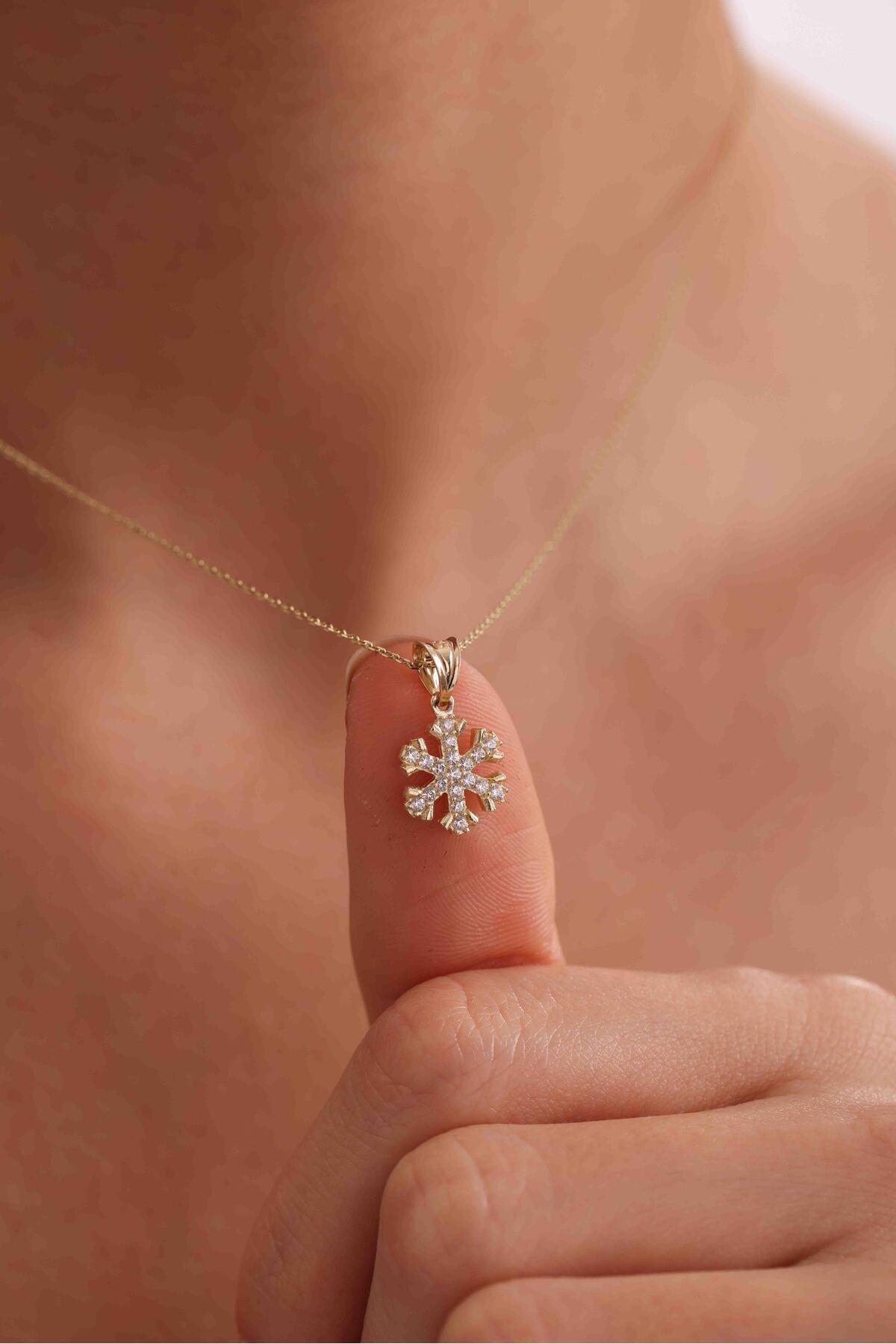 14 Ayar Altın Kar Tanesi Kolye Ucu