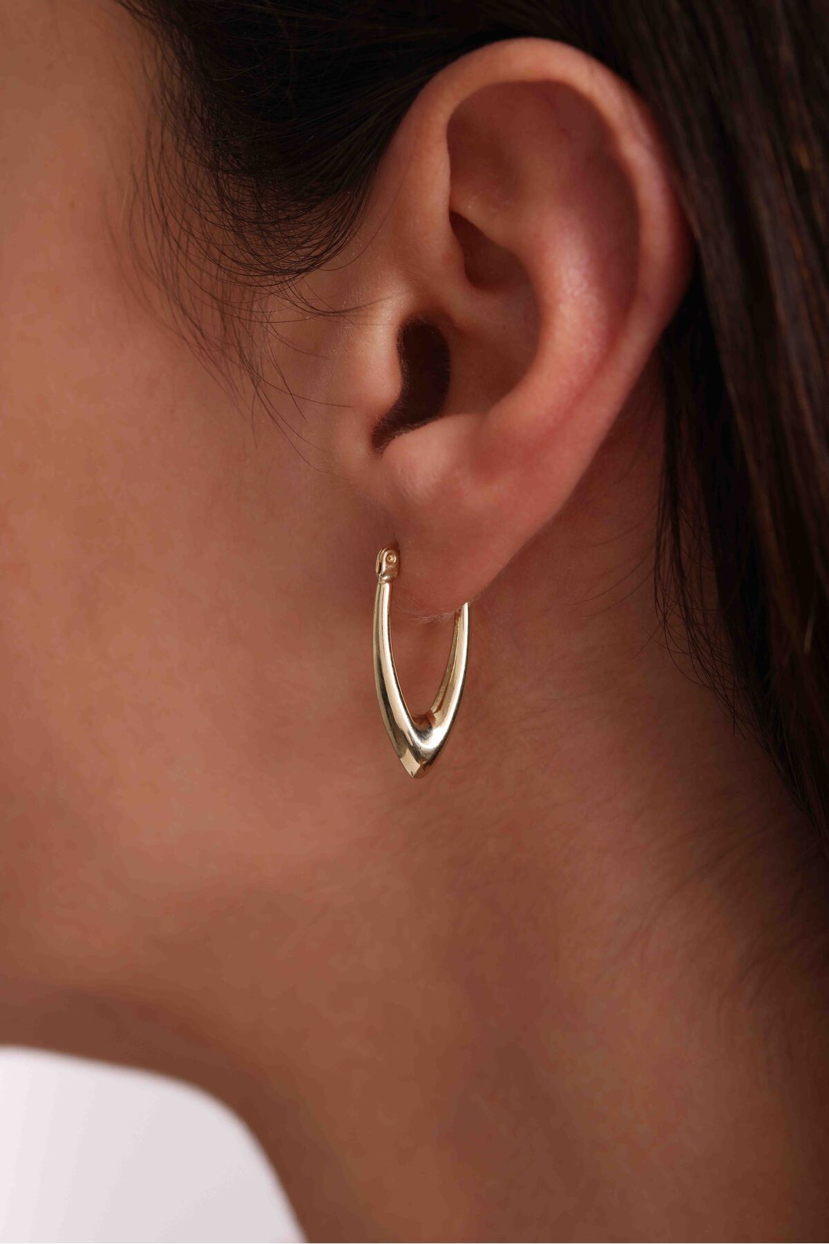 İtalyan Tasarım Altın Ok Formlu Trend Halka Küpe