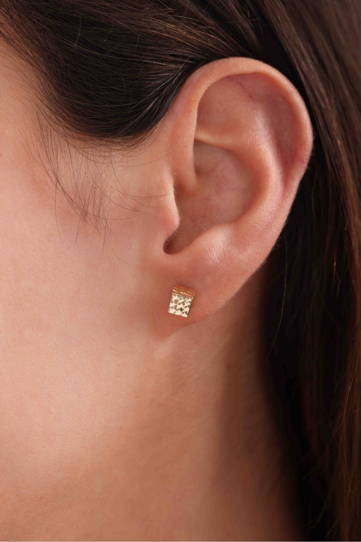 14 Ayar Altın Küp Kalemli Zar Küpe