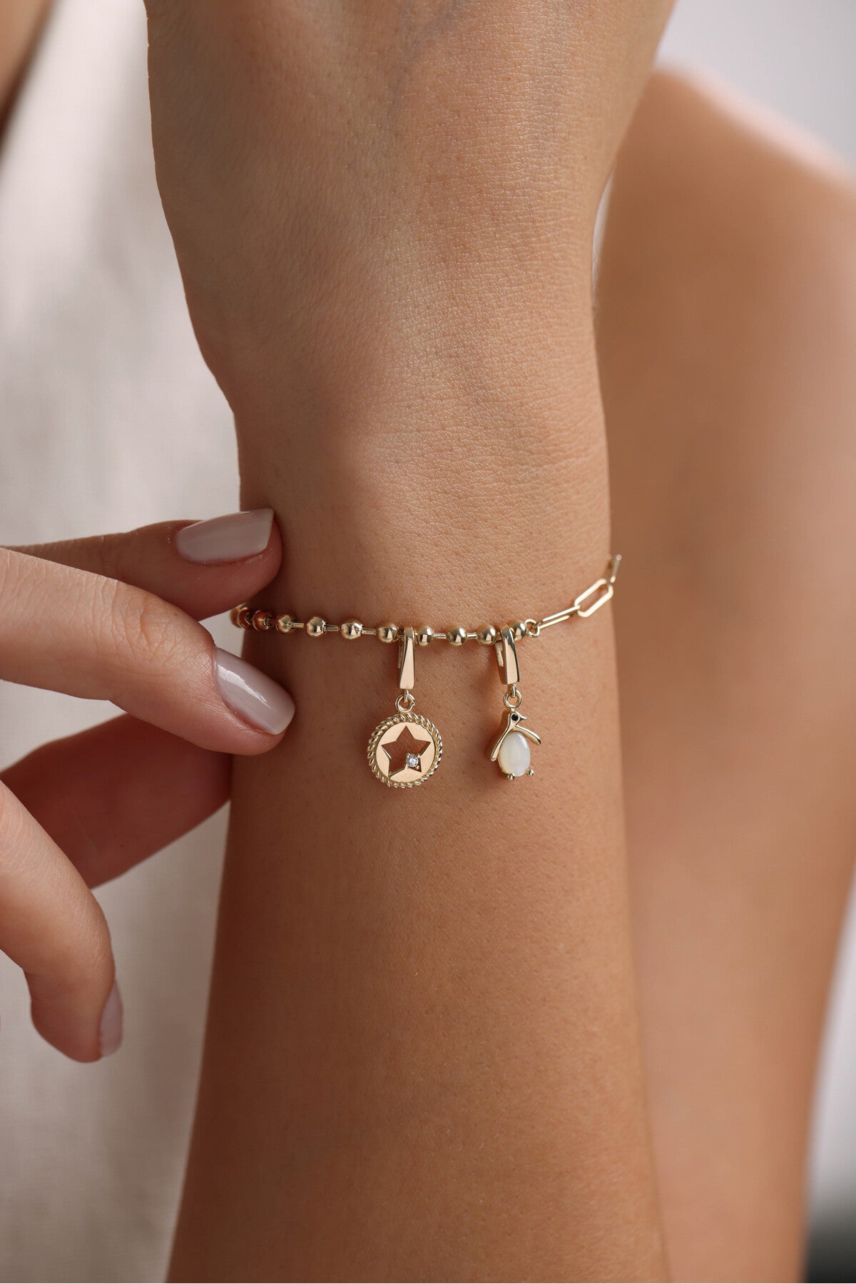 14 Ayar Altın Opal Taşlı Penguen & Taşlı Yıldız Charm Bileklik