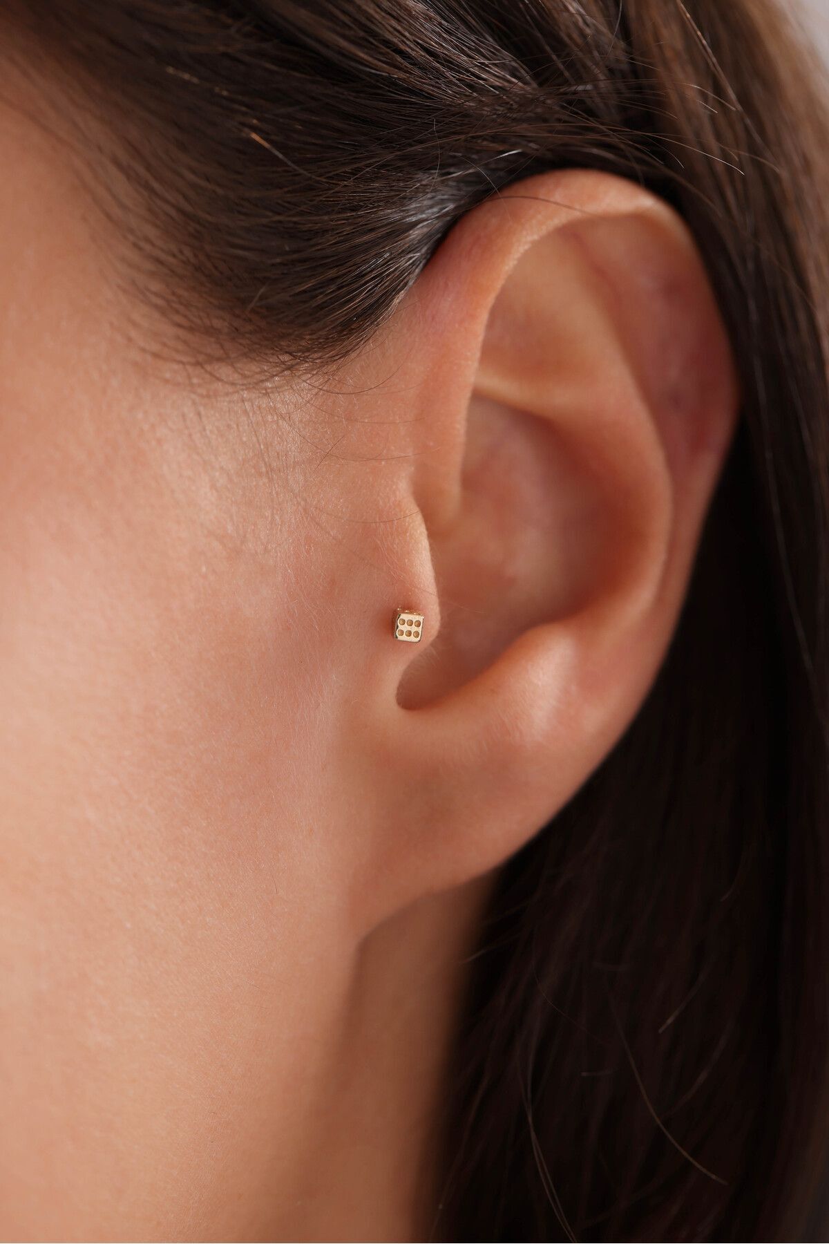 14 Ayar Altın Zar Şans Tragus Küpe