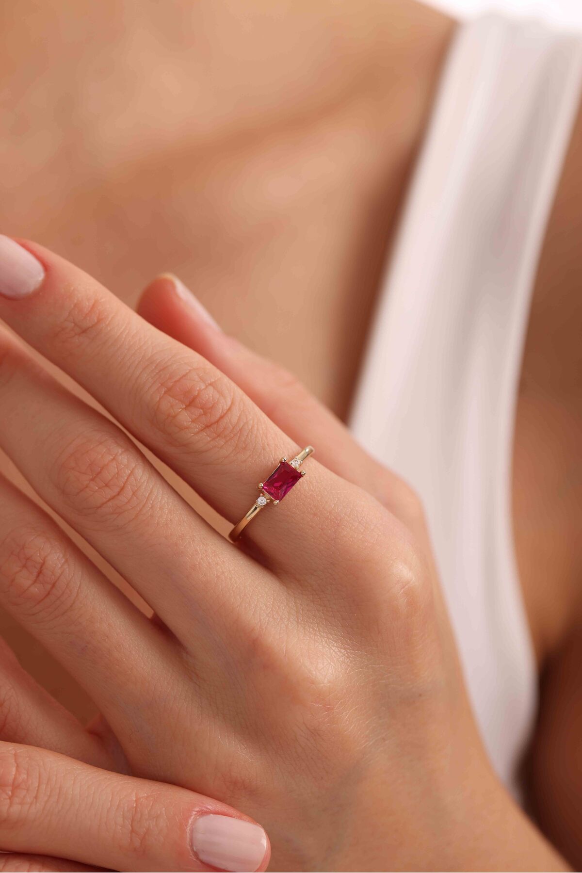 14 Ayar Altın Pembe Baget Taşlı Minimal Terra Yüzük