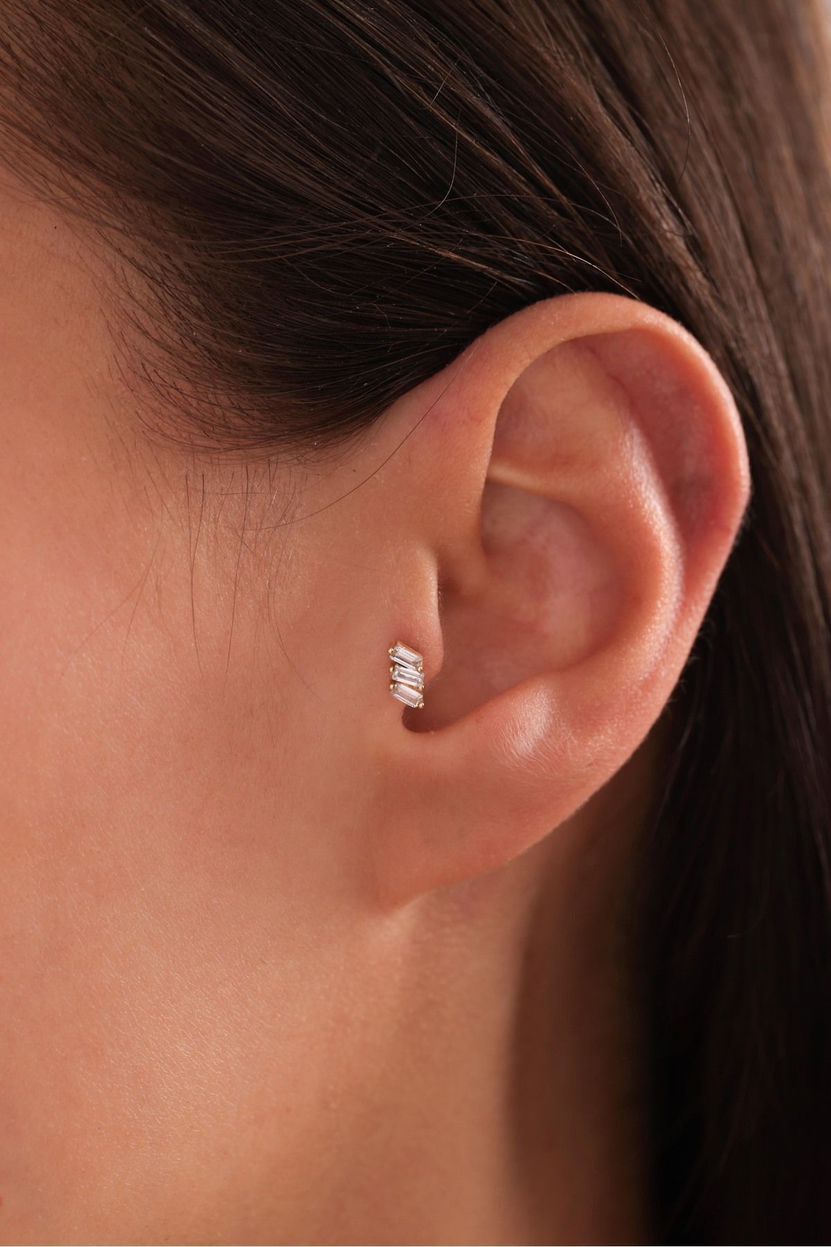 14 Ayar Altın 3 Baget Taşlı Lino Tragus Küpe