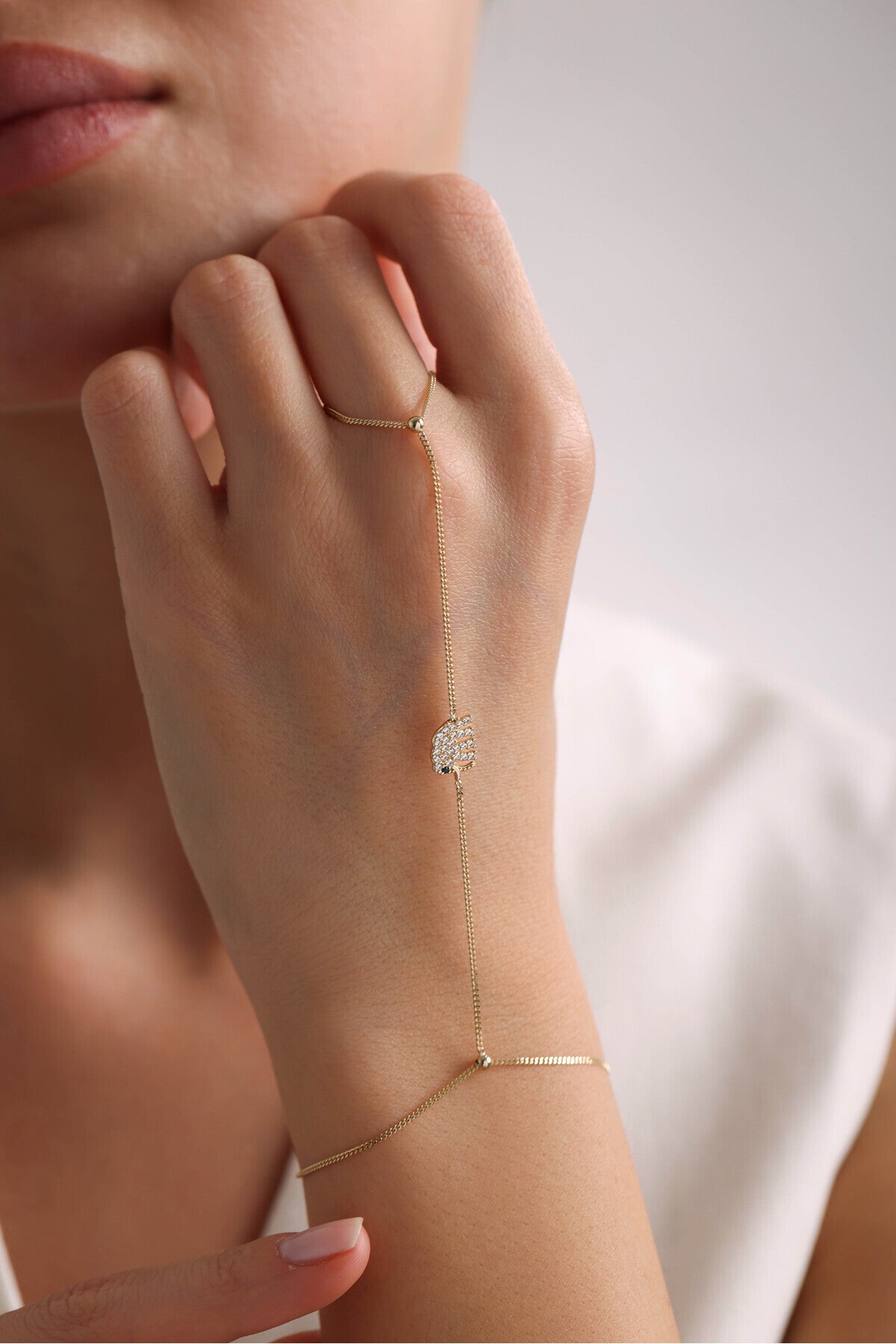 14 Ayar Altın Taşlı Fil Şahmeran