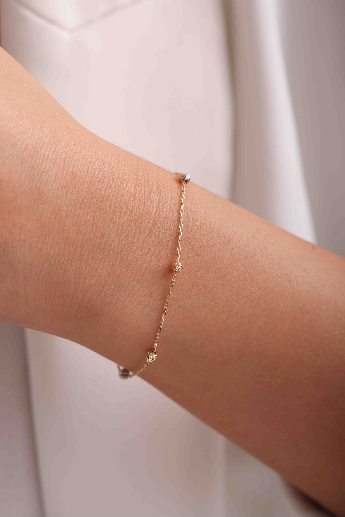 14 Ayar Altın Zarif Zincirli 3 Renk  Bileklik