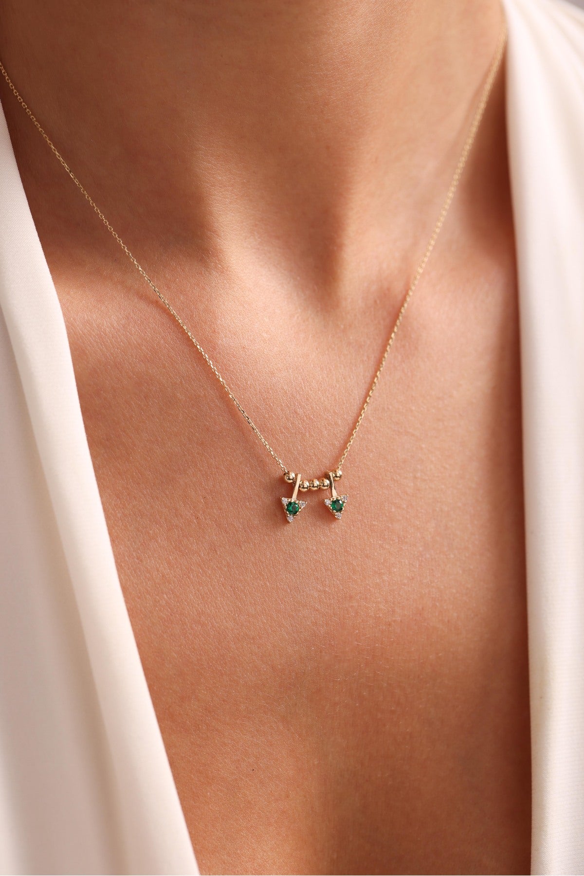 14 Ayar Altın Yeşil Taşlı Sallantılı Heritage Kolye