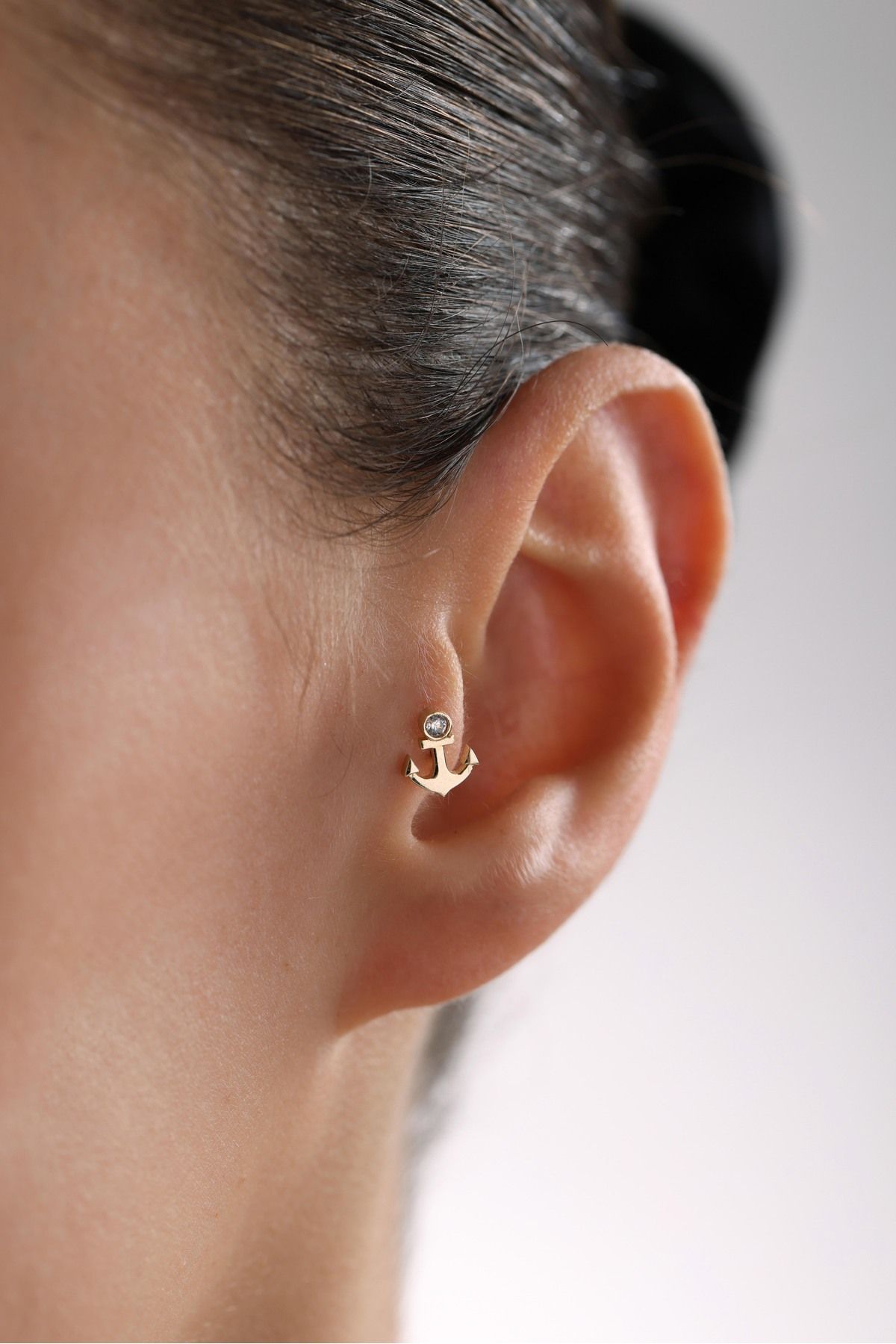 14 Ayar Altın Taşlı Çapa Shine Tragus Küpe