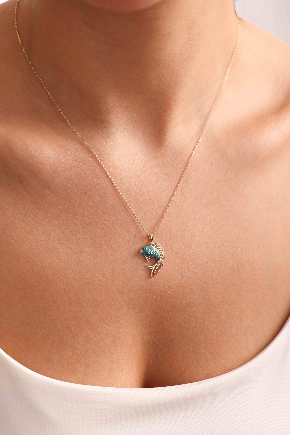 14 Ayar Altın Turkuaz Mineli Balık Kolye