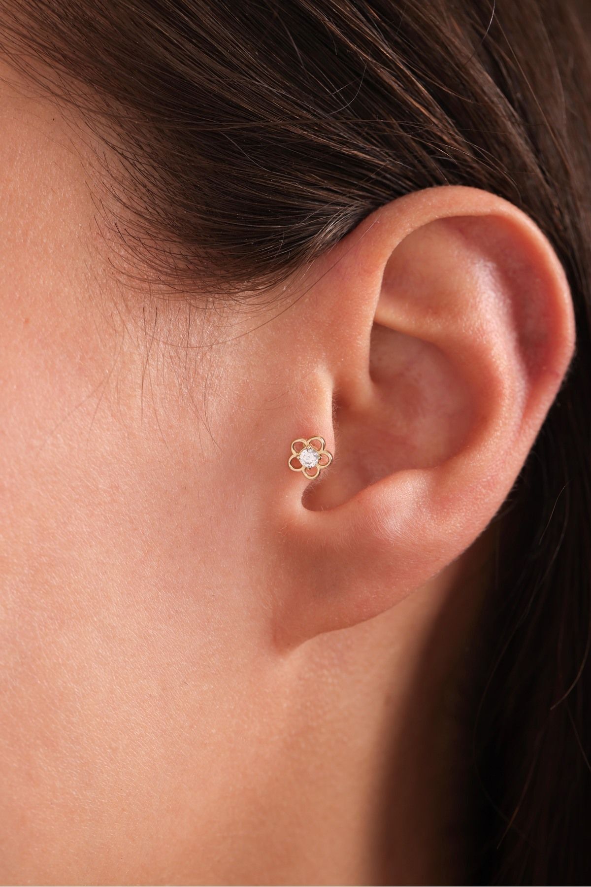 14 Ayar Altın Taşlı Çiçek Tragus Küpe